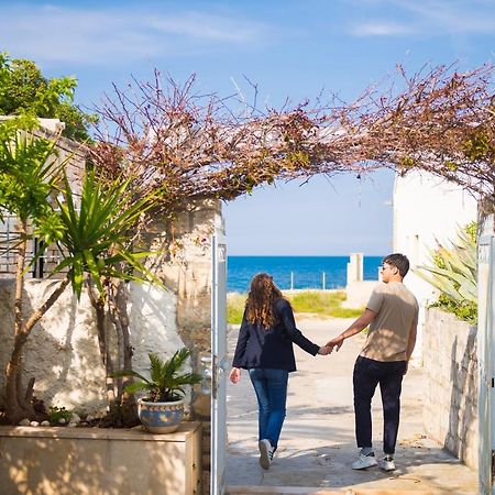 Villa Fronte mare San Vito  Exterior foto